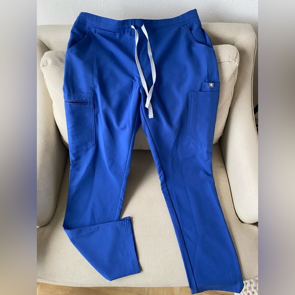 FIGS - Picture 1 of 2